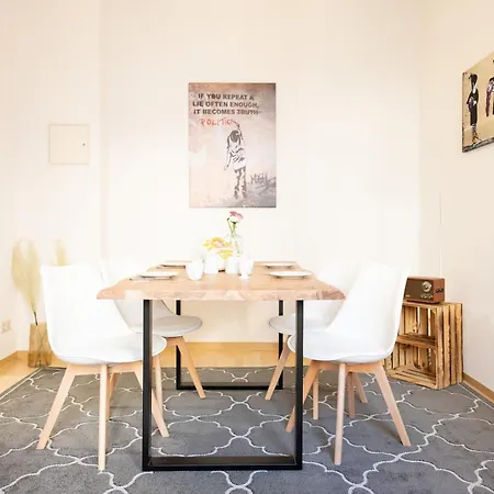 An Der Oper - Innenstadt - Zentral - Kueche - Wifi - Powered By Ko-living